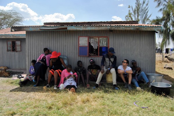 Pasando el día con la familia de mi compañero masai Lemayian